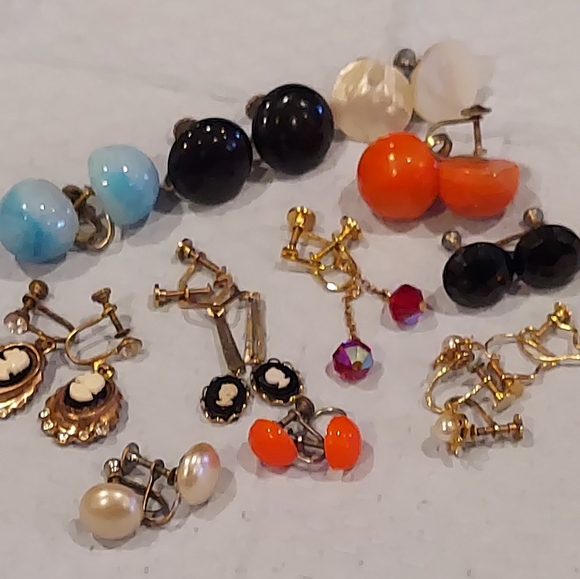 FINAL PRICE🔥12pc bundle Earrings💙 Screw back🌹 - Picture 12 of 12